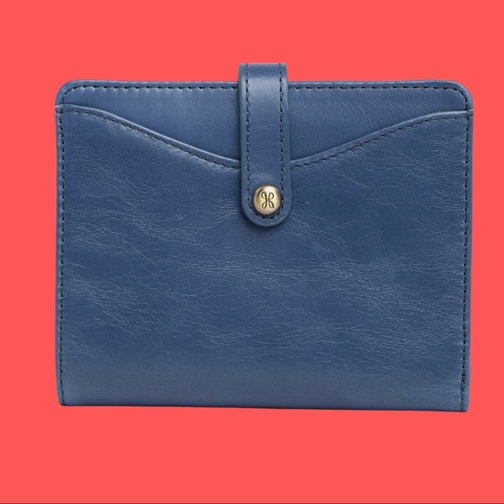 HOBO Lift Wallet in Atlantis Blue, never used